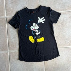 Disney T-shirt EUC